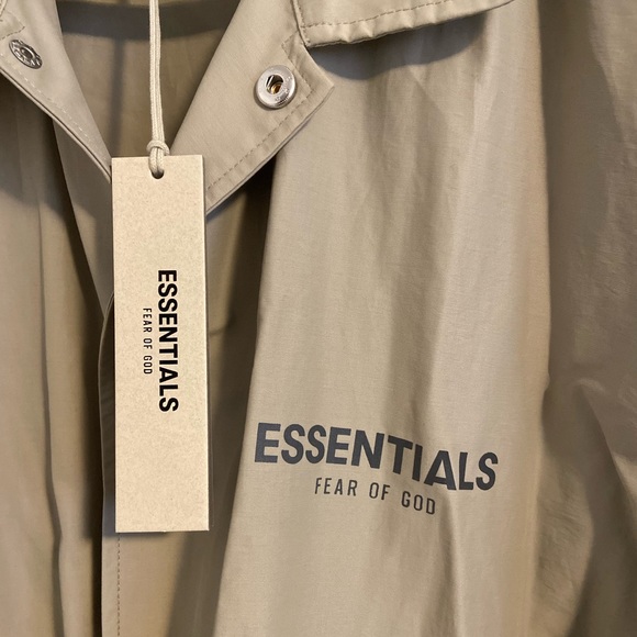 New Essentials Jacket 🔥🔥 Oversized - Picture 2 of 3